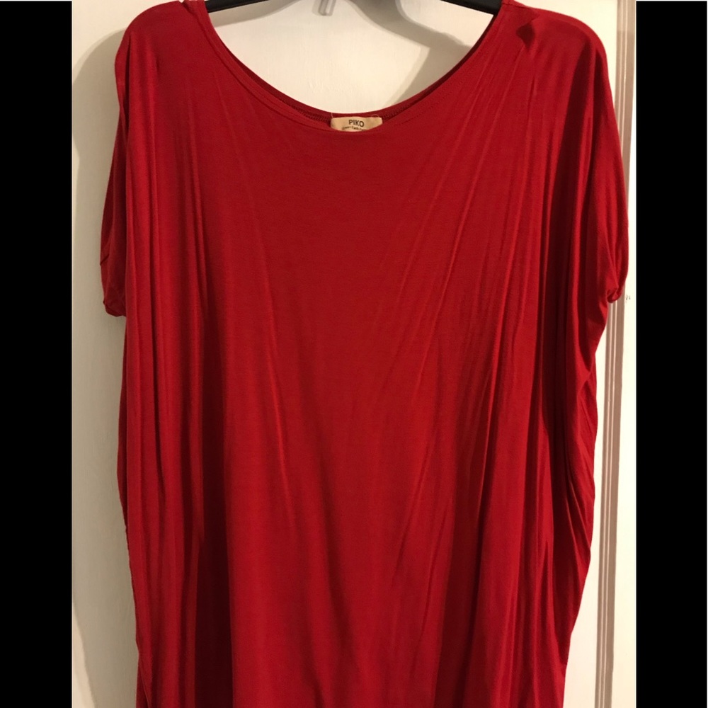 Piko brand top
